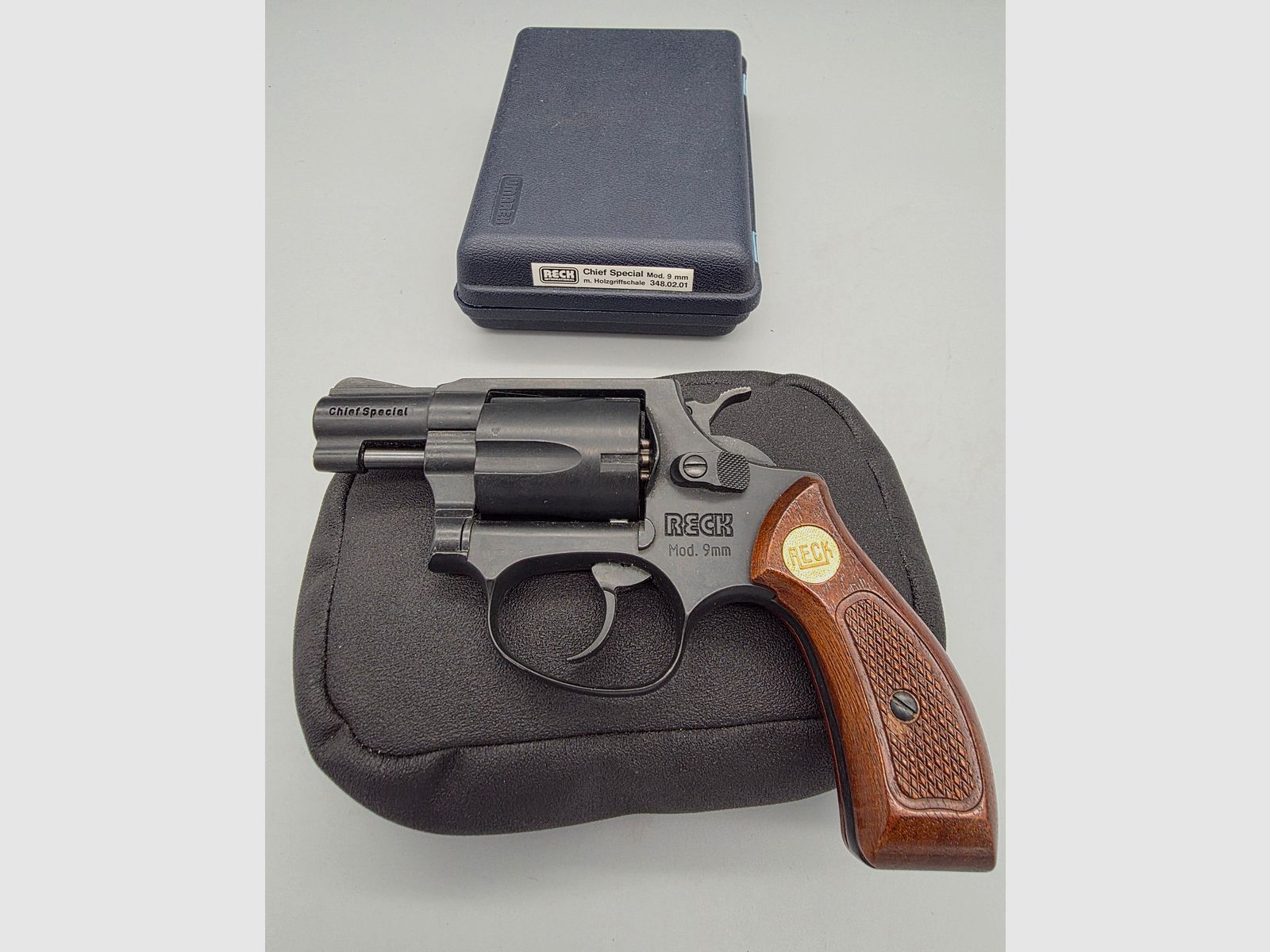 SRS Revolver Reck Chief Spezial im Cal. 9mm Knall .380 mit PTB 503 Beschuss KD (1993)