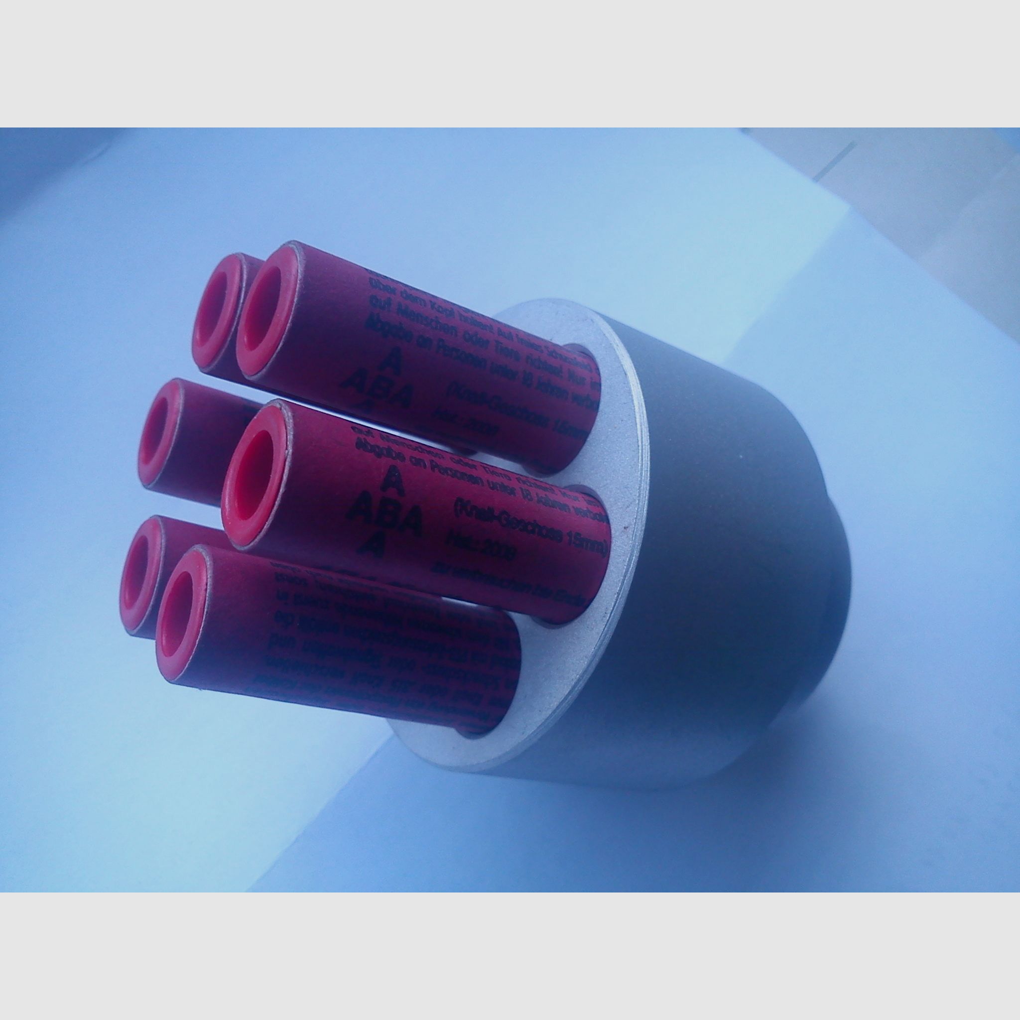 Röhm RG 79, und Holzgriffschalen, mit 6 Fach Abschußbecher.... 10 Leuchtkugeln, 10 GAS-Patronen,