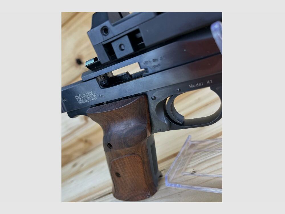 Smith & Wesson Mod. 41 KK-pistool met rood punt & vaste open vizier .22lr