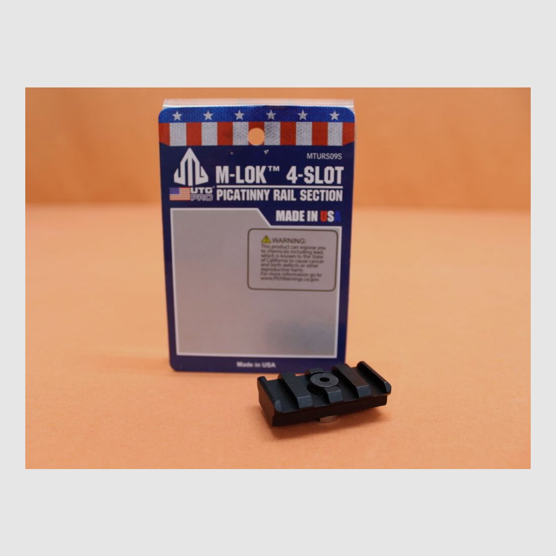 UTG - Leapers UTG PRO Rail Picatinny compatible M-LOK (MTURS09S) Noir 4 emplacements BL=40mm rail Picatinny, image 1 sur 2