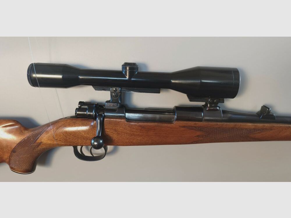 AKAH Merkur 7x64