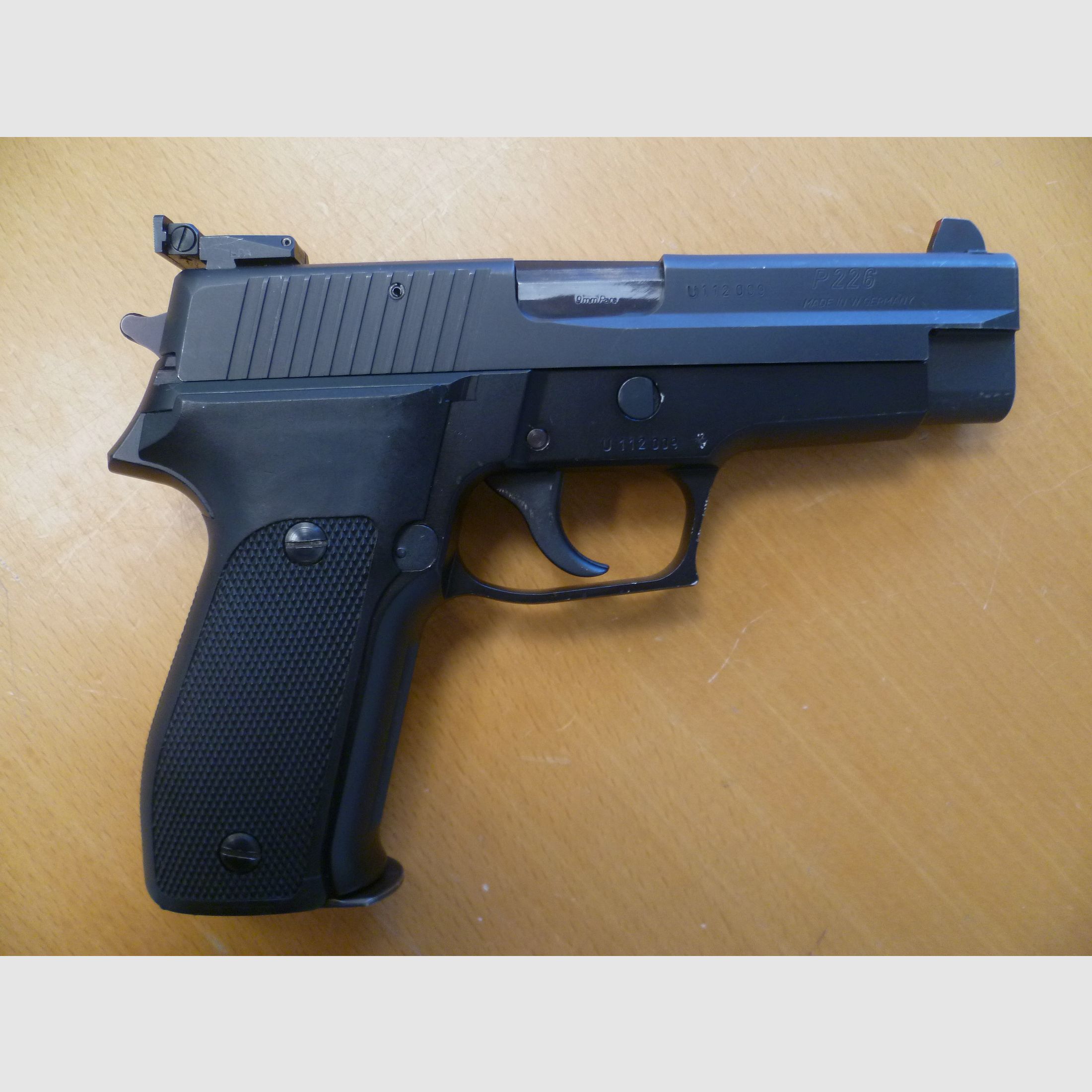 Pistole SIG Sauer P226 9mm Luger