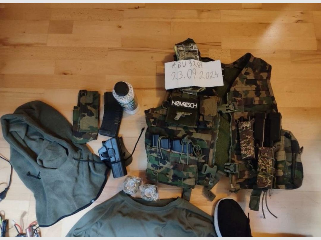 Airsoft Ausrüstung (Novritsch SSE18)