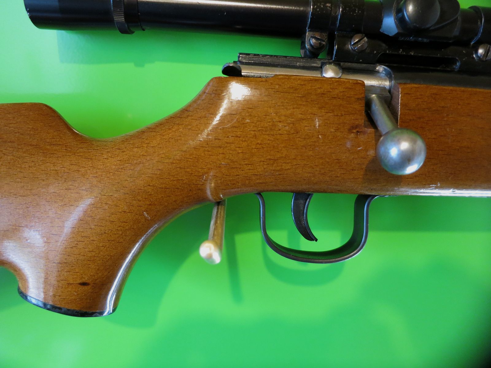 Voere repetidor .22lr .22lfB con mira telescópica Anschütz Savage 4x #21-