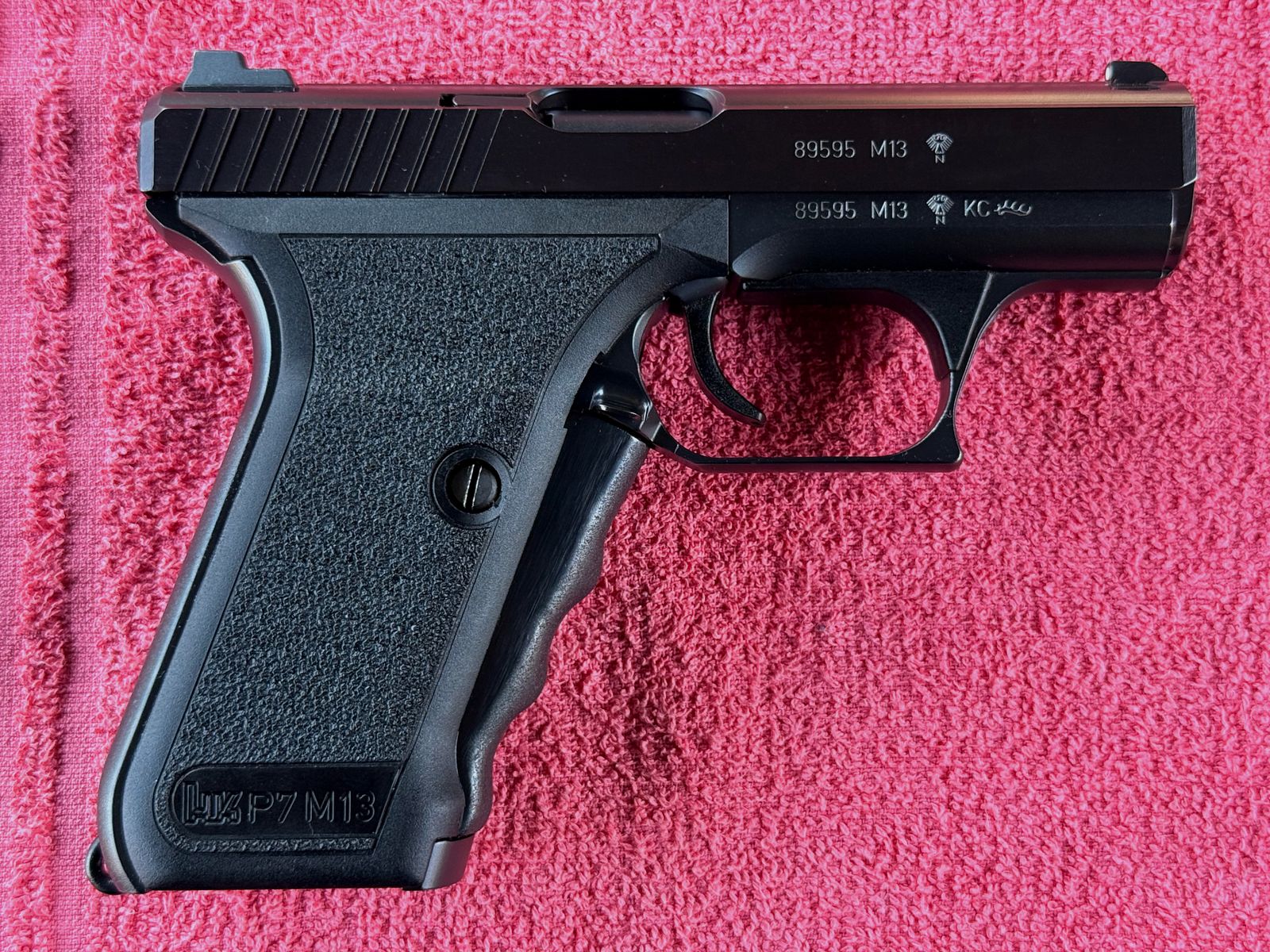 Heckler & Koch P7 M13, image 4 of 11