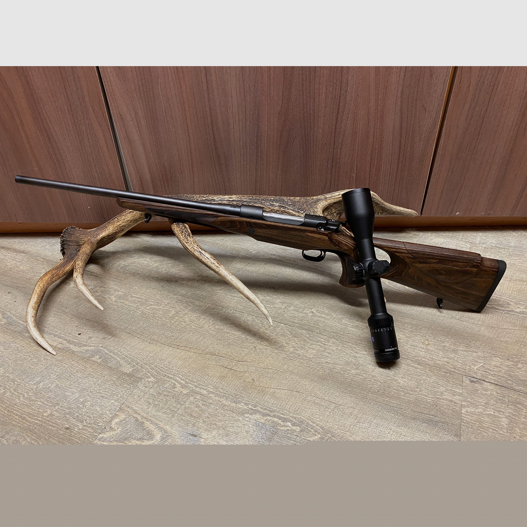Mauser M12 Max, mit Zeiss Conquest V6 2-12x50, mit Schiene