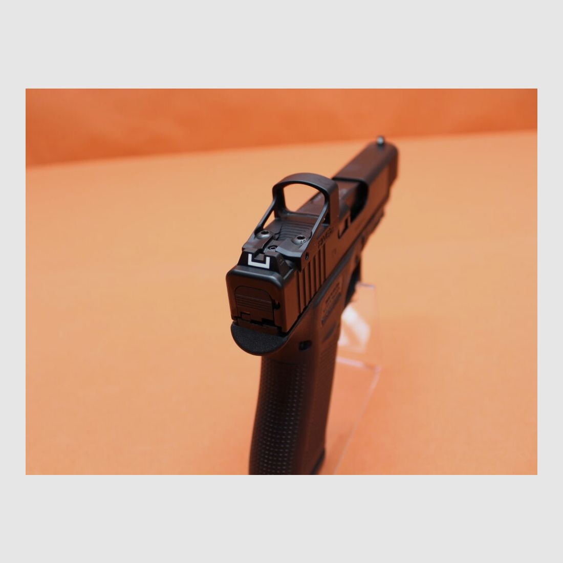 Pistolet Glock Ha. 9mm Luger Glock 48 R/FS MOS SHIELD RMSc Slimline canon de 106 mm / viseur à point lumineux