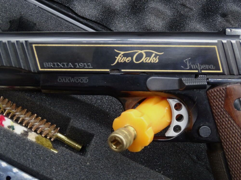 Brixia 1911 Impera Five Oaks Hoogglans geborsteld & Goud Kaliber 9mm 1911 Impera Five Oaks