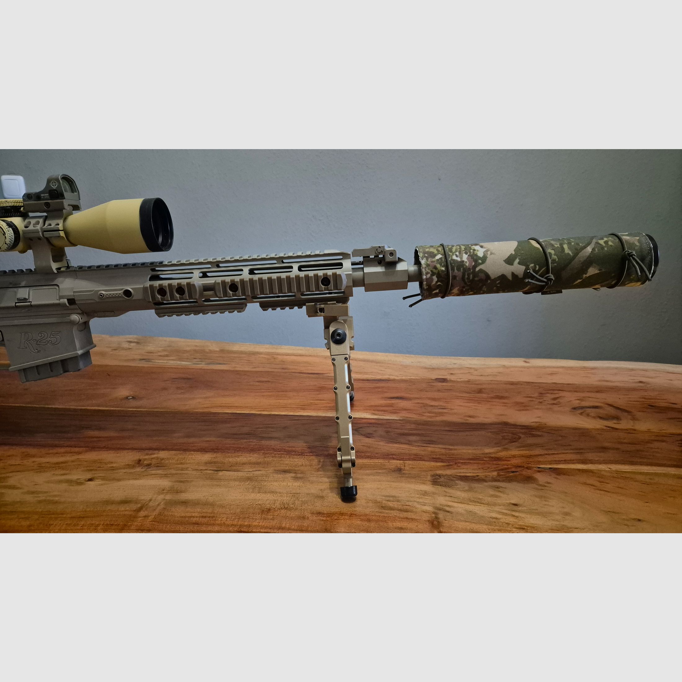 Remington R25 AR-10 in .308 M110 clone in FDE carabina semiautomatica