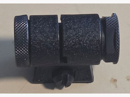 Korntunnel mit 2 Kornhaltern - Schwalbenschwanz oben 9,4 und unten 8,8 mm breit