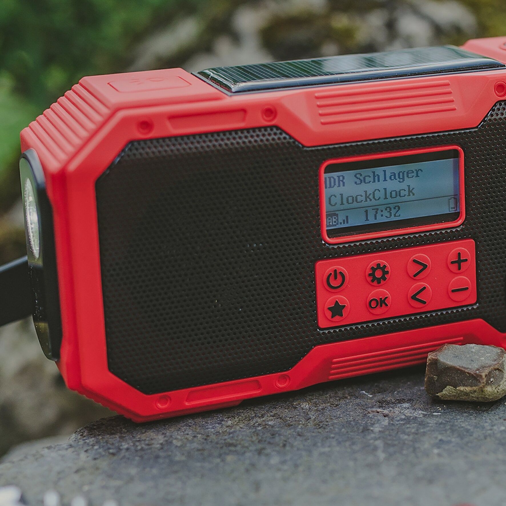 Outdoor/Crank Radio Albrecht DR 112, image 1 of 4
