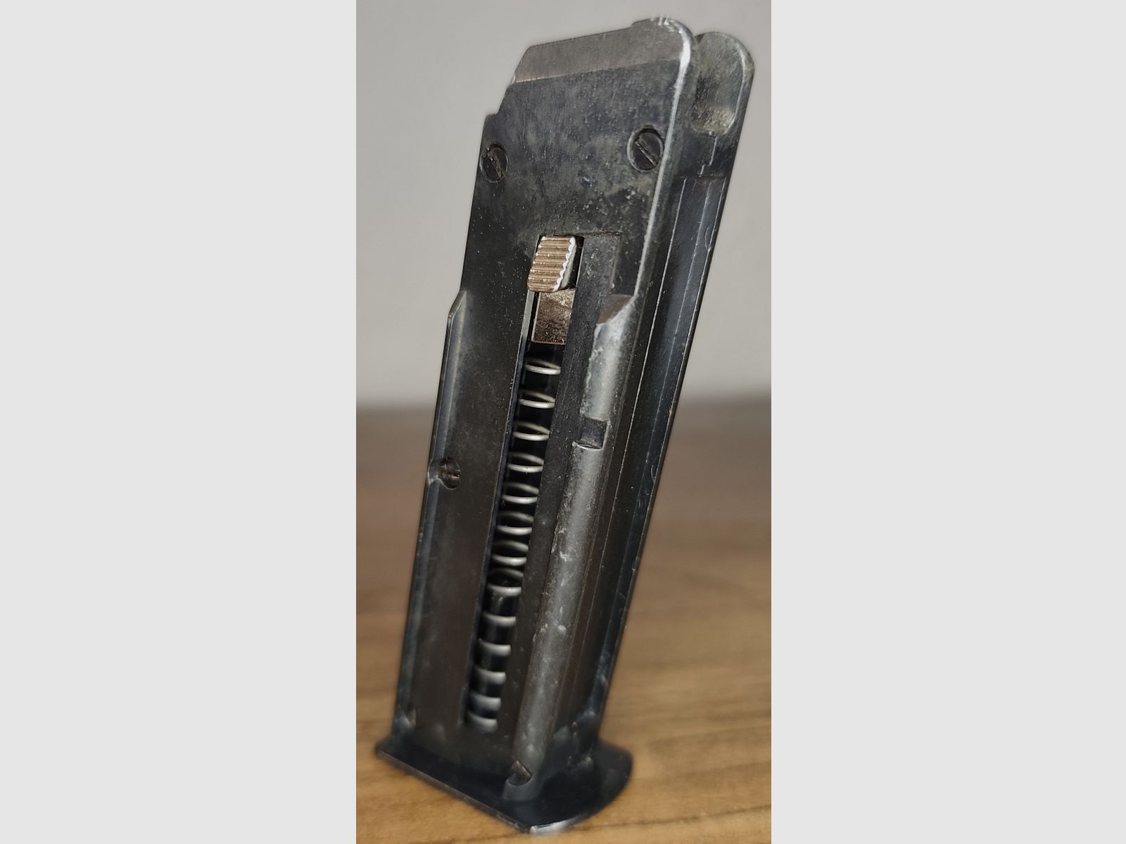 Weihrauch HW 94 Magazin + Wadi Supra Pfefferpatronen