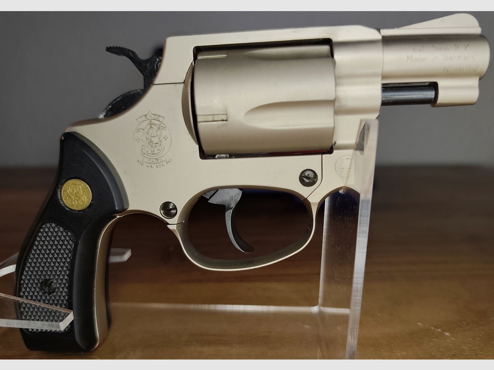 Smith & Wesson Chiefs Special blank firing revolver 9mm R.K.