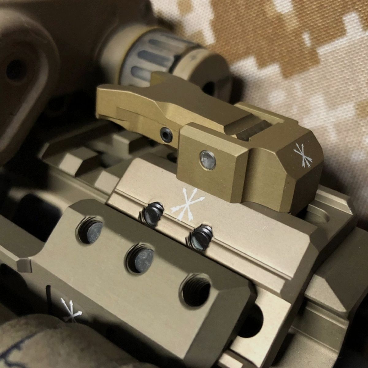 Unity Tactical – Fusion Light Wing Mount for Micro Hub Rail – Right – FDE – FUS-LWRF, image 4 of 4