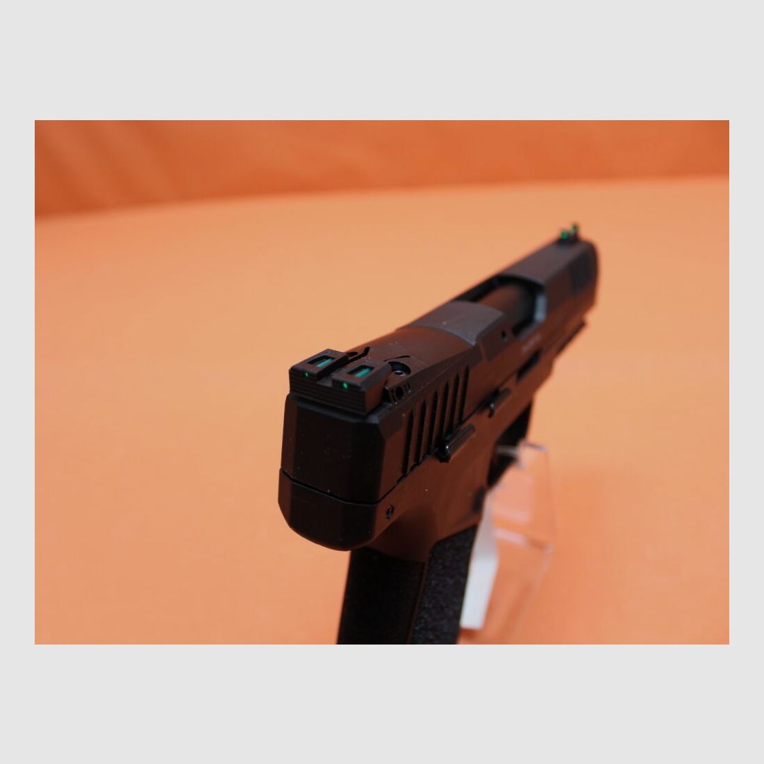 SIG Sauer Ha.Pistole .22lr SIG Sauer P322 4" Lauf, 3-Dot Fiber-Optic Visier, 20-Schuss, Optics-Ready