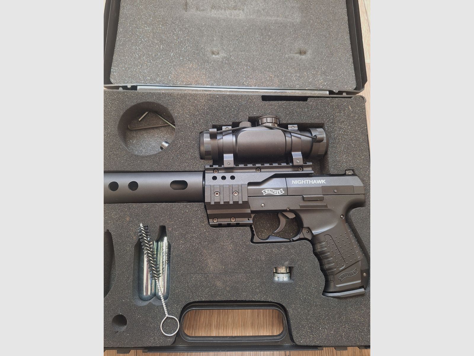 Pistole Walther CP Sport Nighthawk CO2, Cal. 4,5mm Diabolo