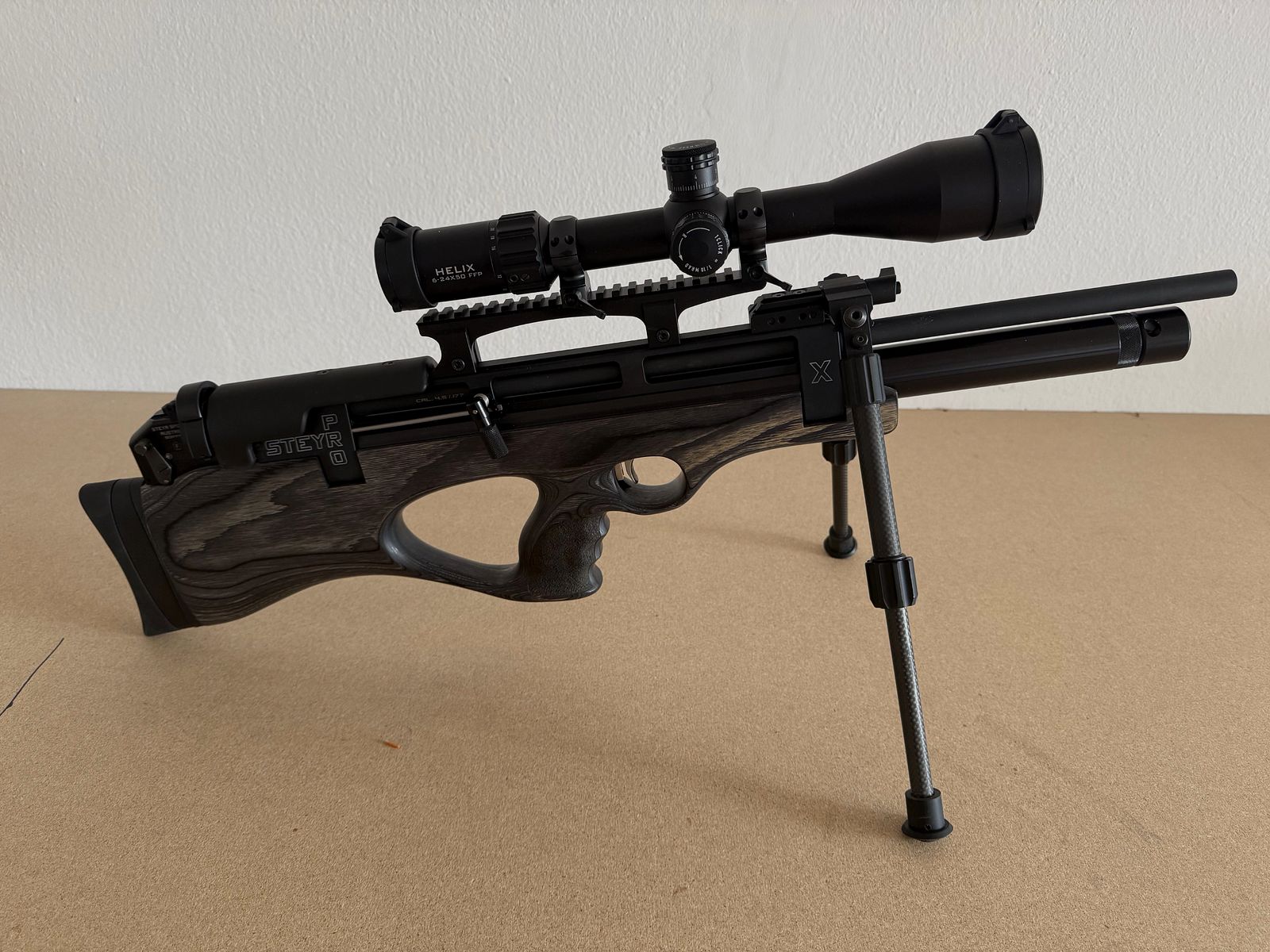 Steyr Pro X 4.5mm Complete Package + Carbon Bottle + 3 Magazines + Hawk Scope