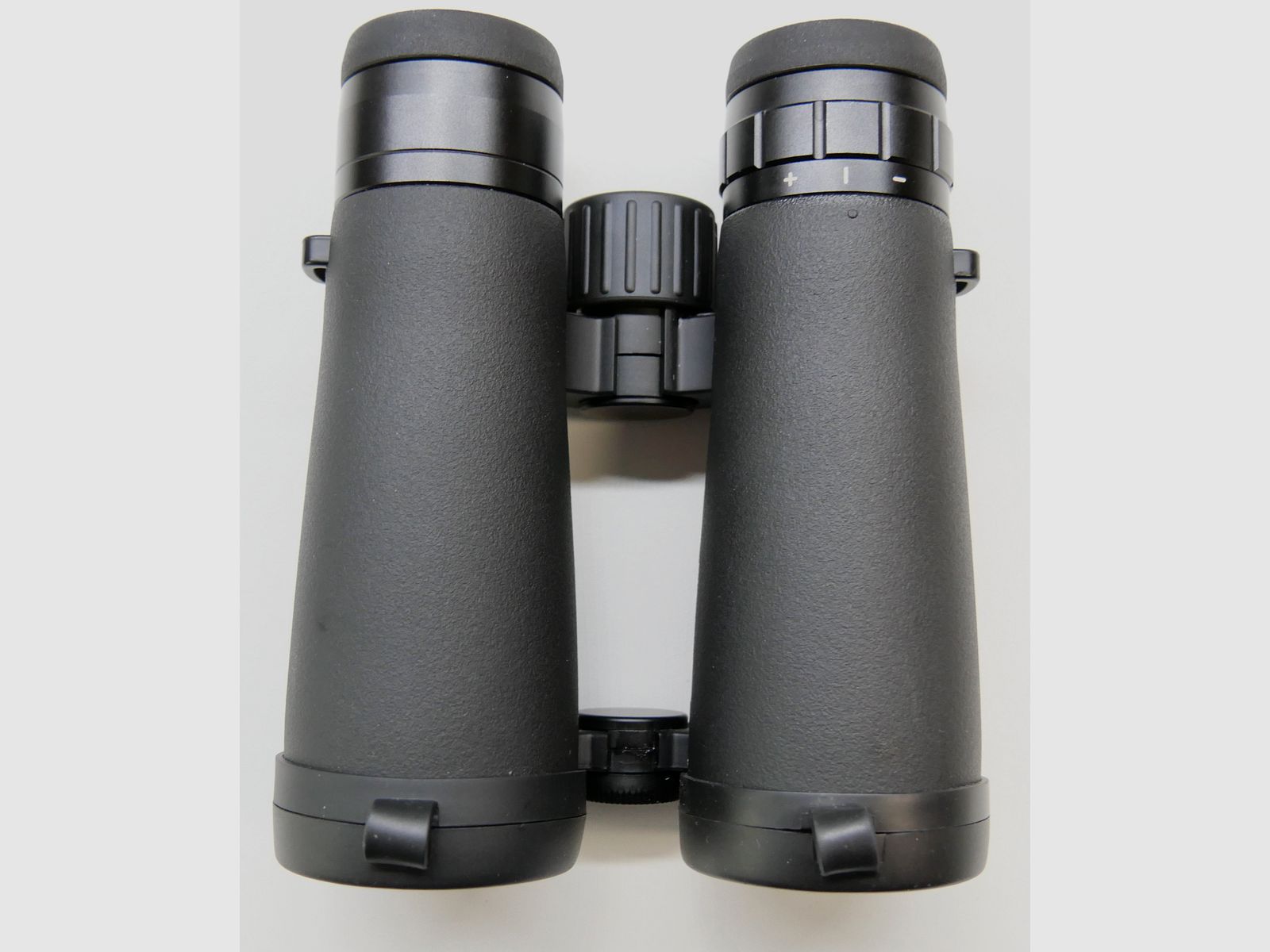 Expositor DDoptics prismáticos EDX 7x42