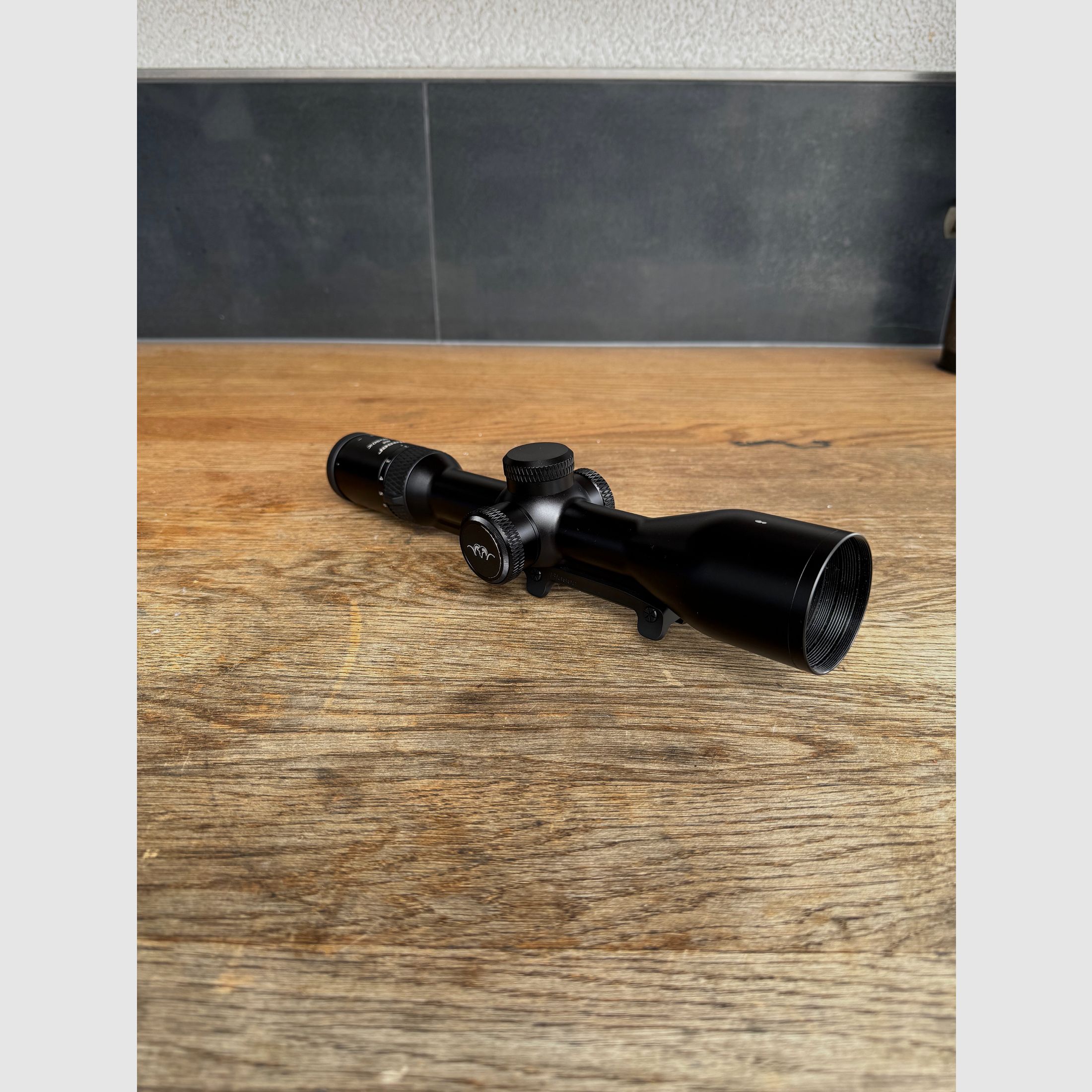 Blaser B2 2-12x50 iC S Zielfernrohr inklusive Blaser Sattelmontage