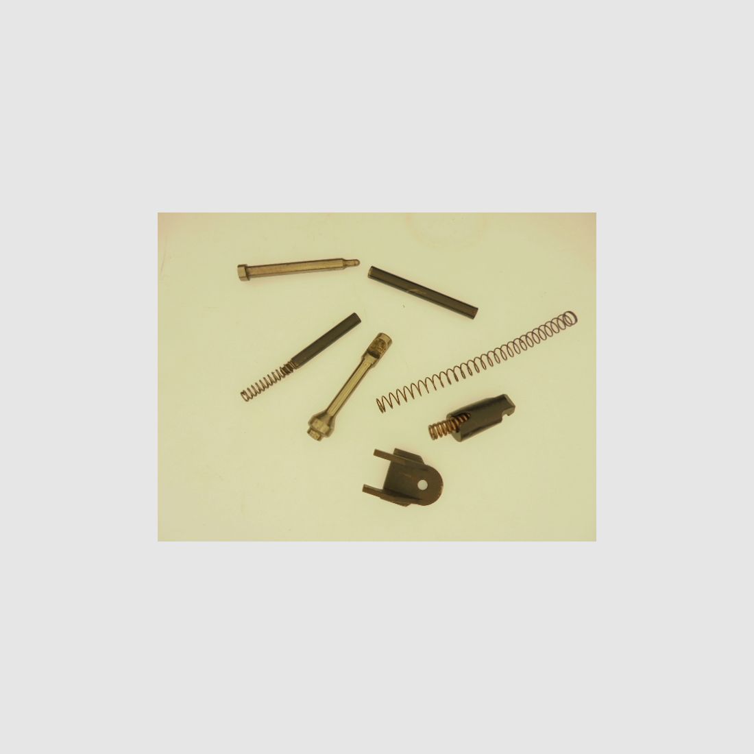 PERCUTEUR EXTRACTEUR EJECTEUR CZ 61 S, image 2 sur 3