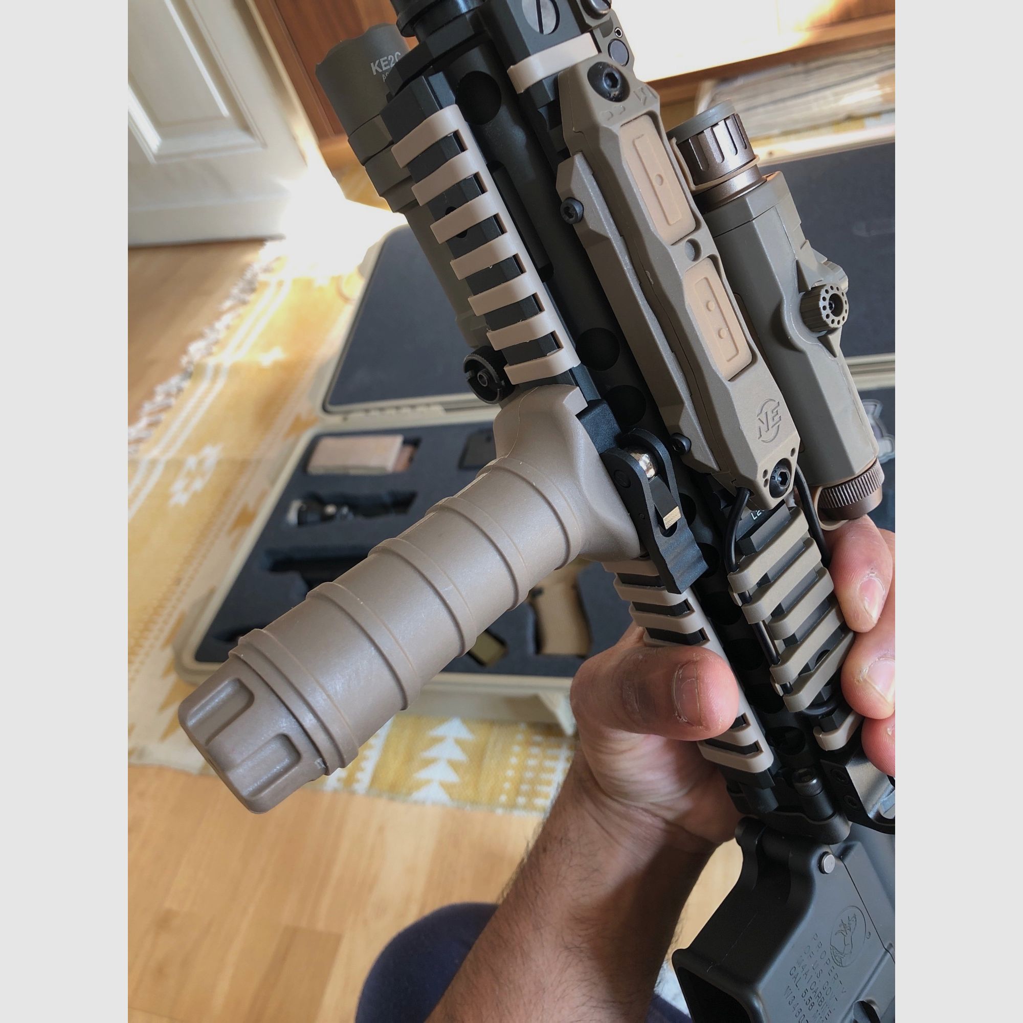 Tokyo Marui MK 18gbb und MK16 URGI AEG, Glock 19X
