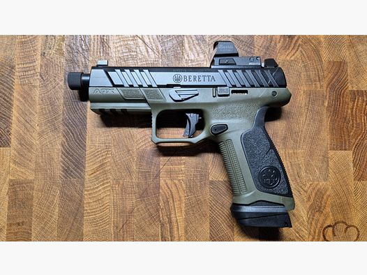 Pistolet Beretta APX A1 Tactical 9mm avec point rouge Burris Fast Fire 4