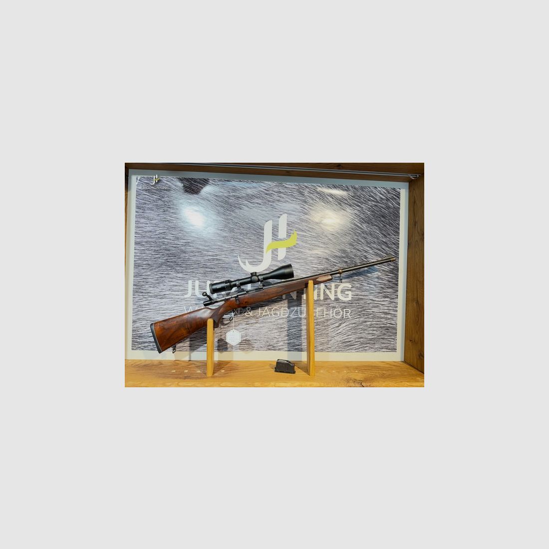 Churchill Highlander; Meopta R2 2,5-15x56RD