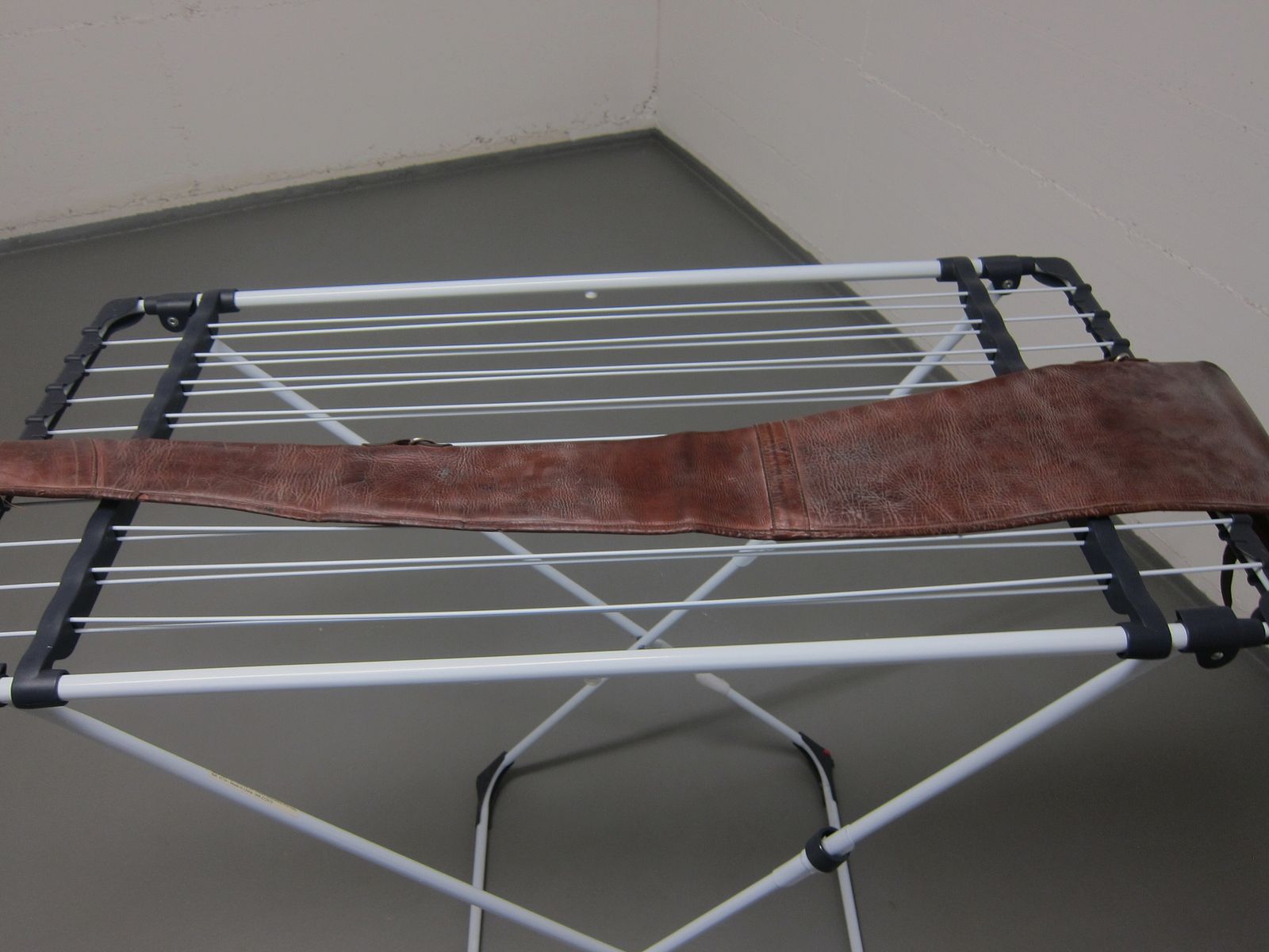 ancien étui en cuir