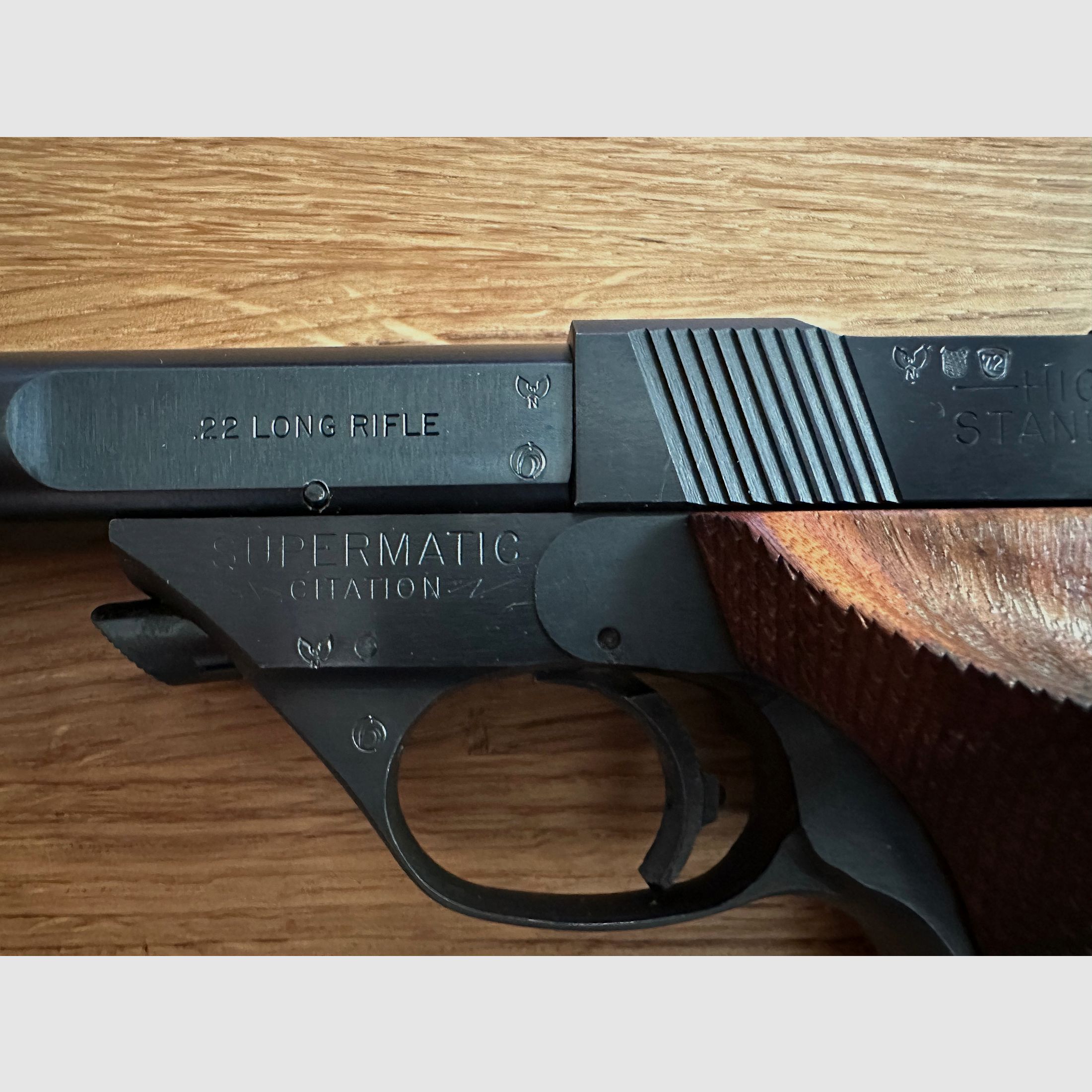 High Standard Supermatic Citation Modell 107 Military .22 l.r. im sammelwürdigen Zustand