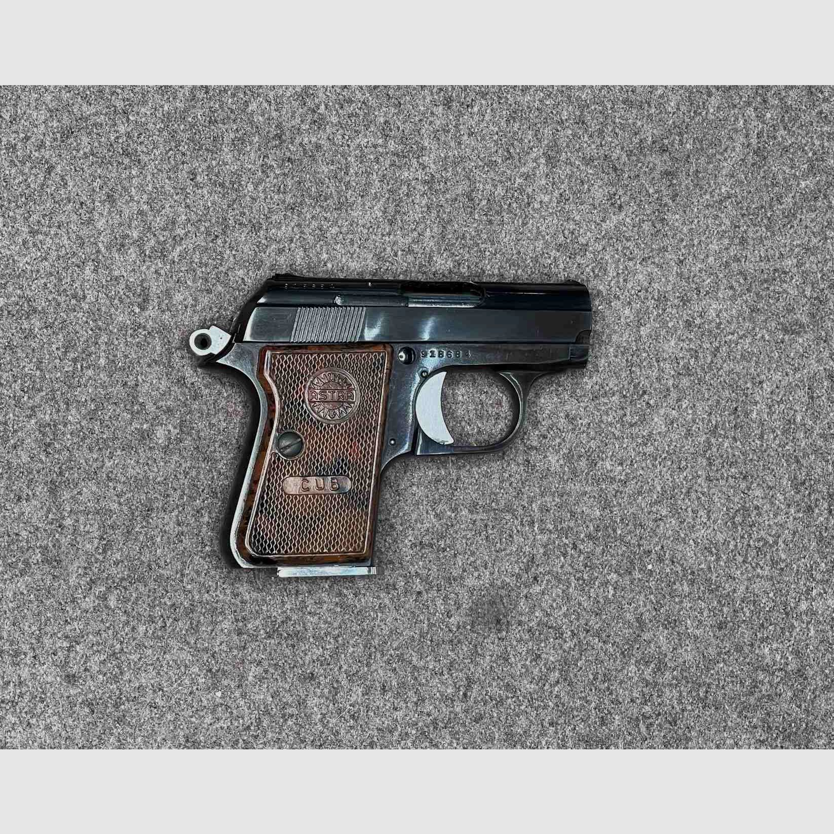 Astra-Uncetay CIA 6,35 mm Browning