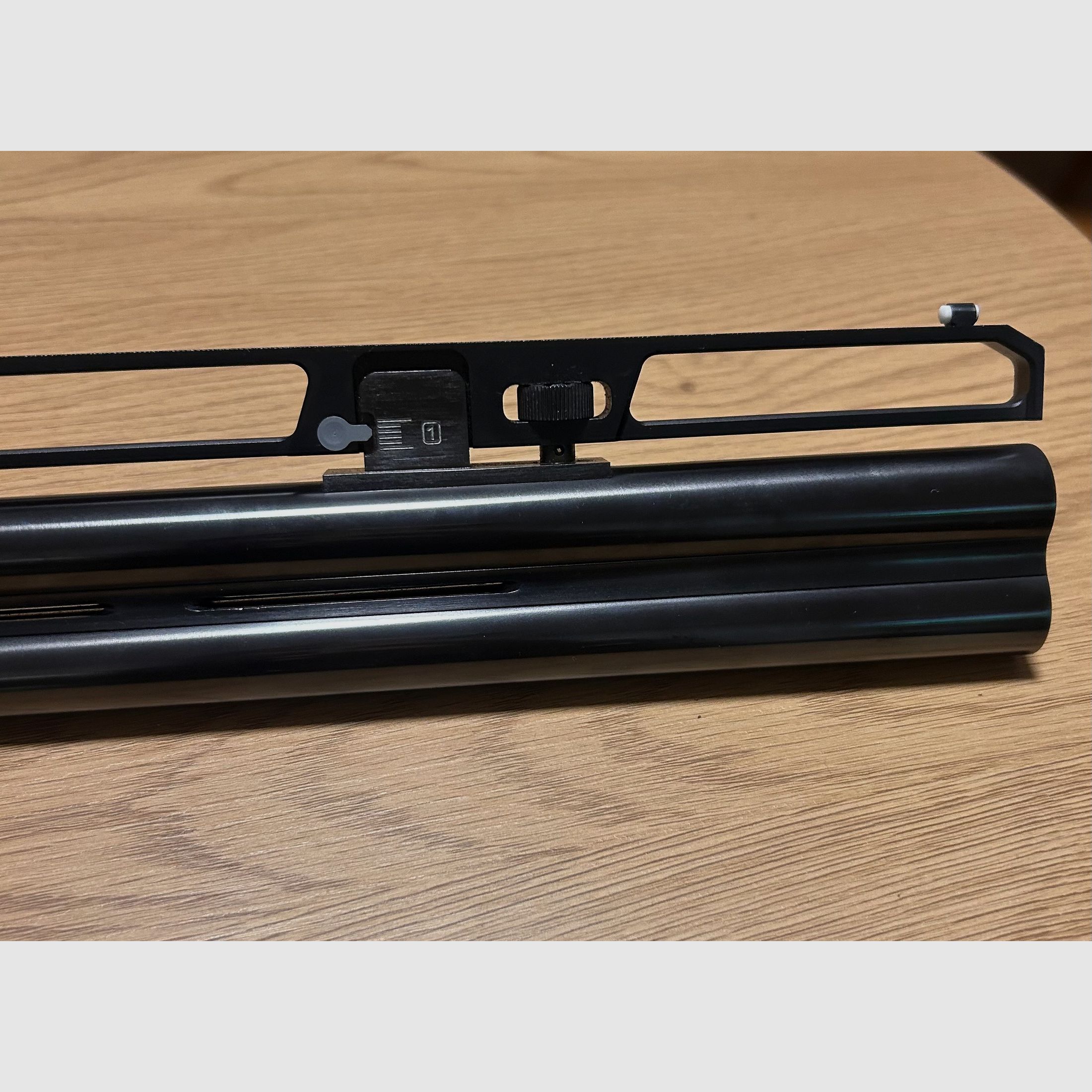 Beretta 692 X-Trap left-hand version