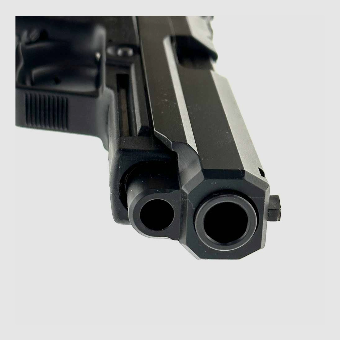 Heckler & KOCH USP EXPERT .45Auto