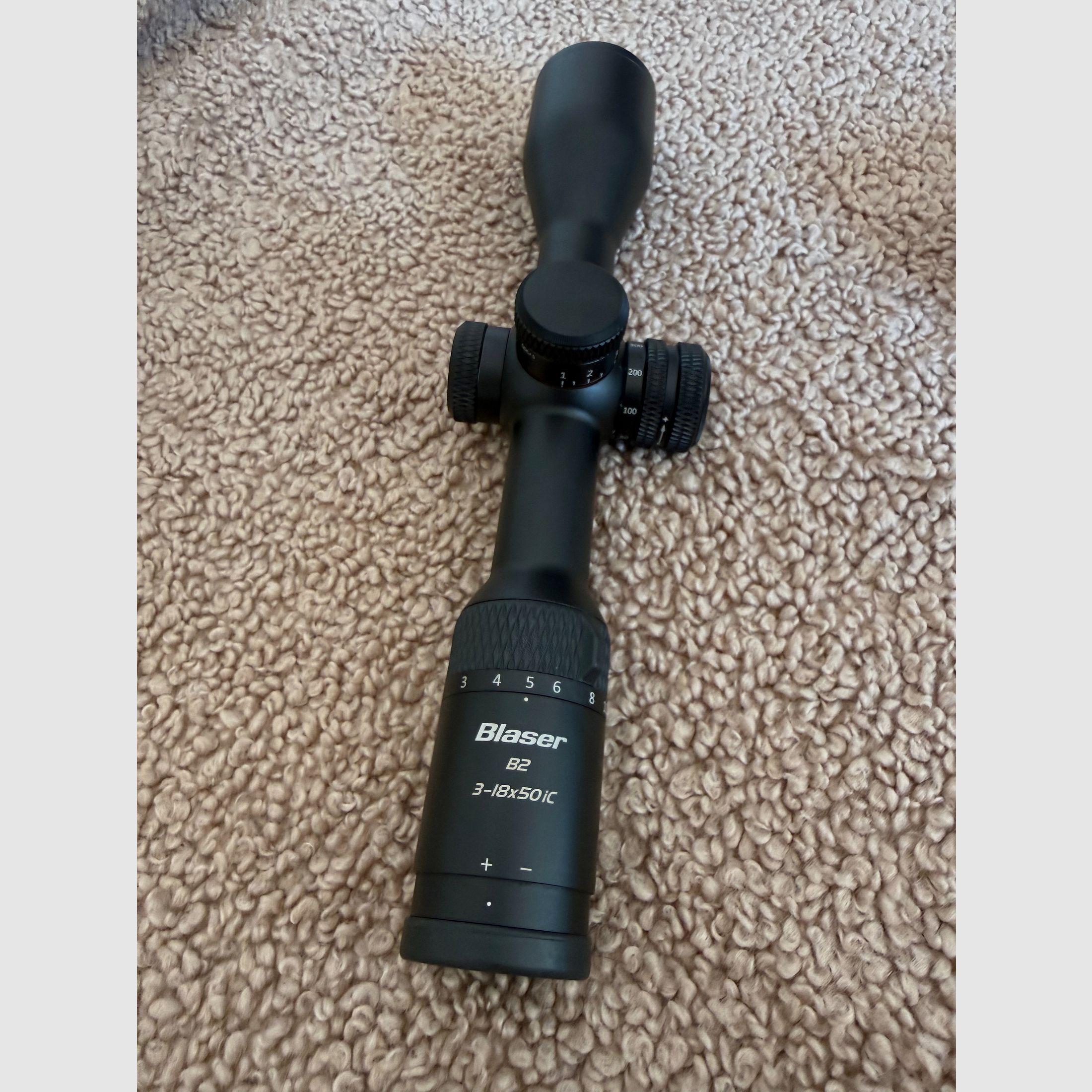 Blaser B2 3-18x50 IC S QDC - with ballistic turret and rail