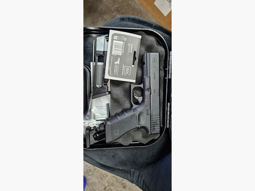 Umarex Glock 17 4.5 Diabolo and BB CO2 pistol