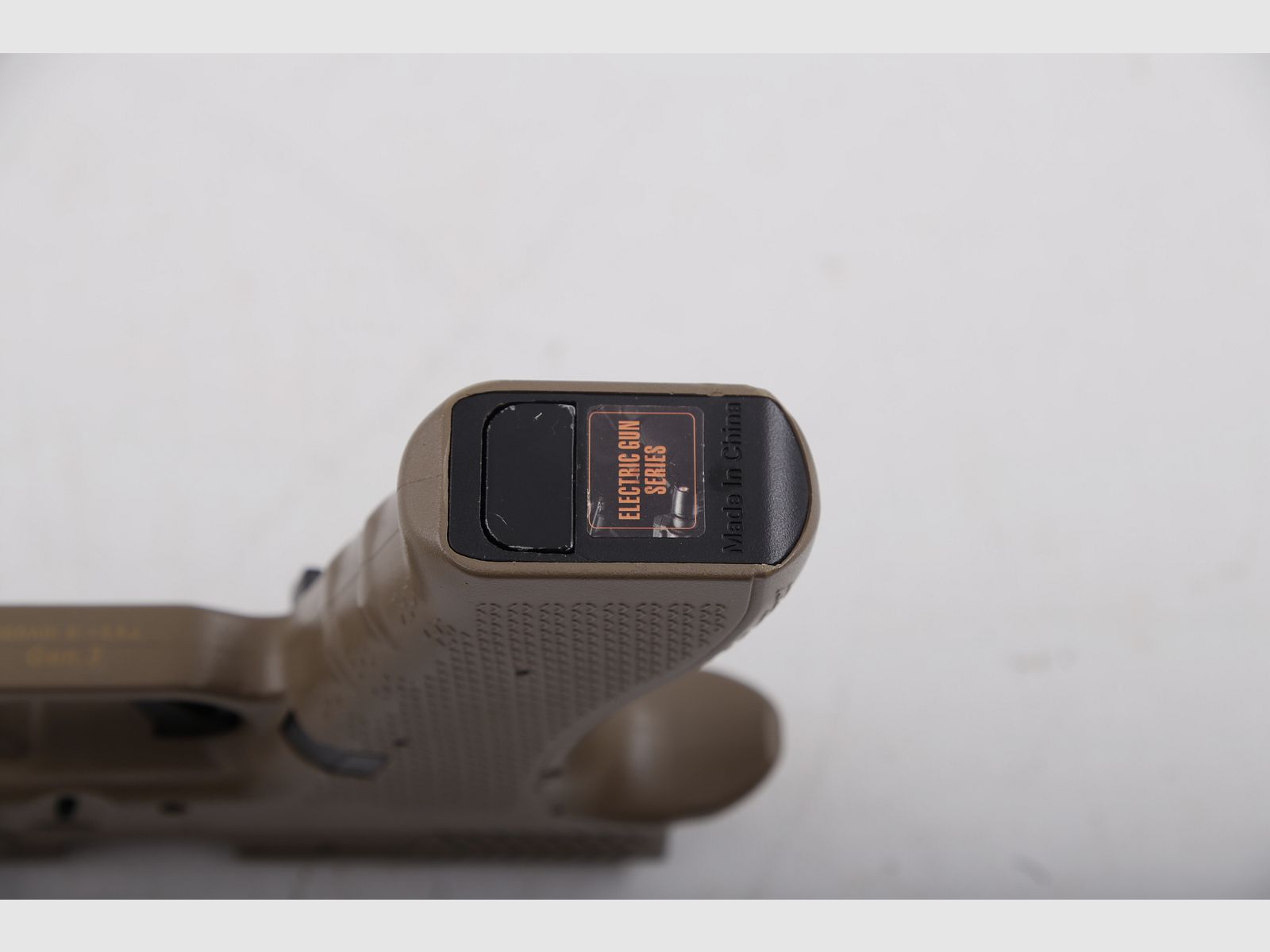 Cyma CM.131 Begadi Gen.3 Airsoft Pistole <0,5J AEG + Koffer + 2 Magazine