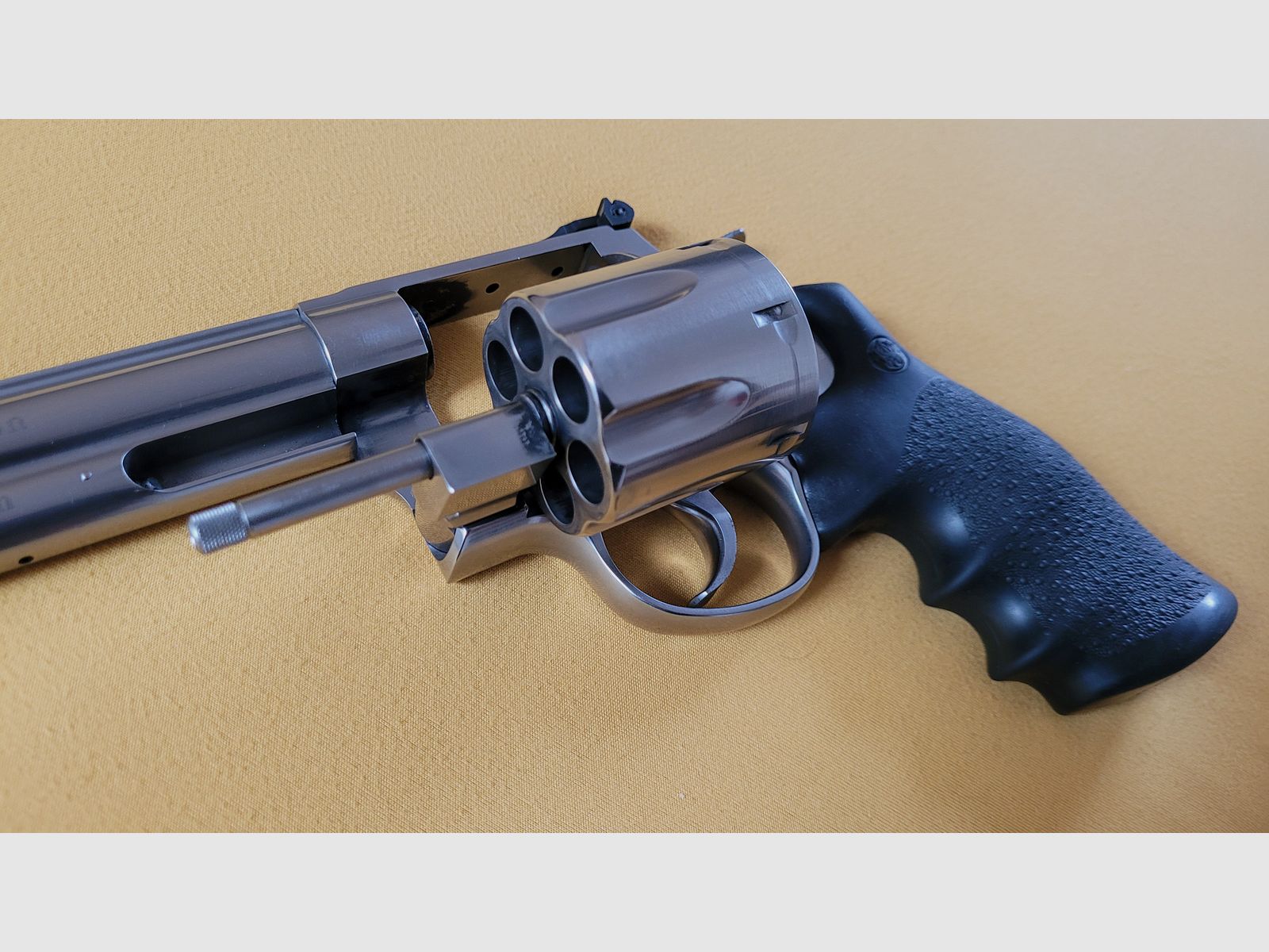 44 Magnum Smith & Wesson Revolver 629-5 Classic