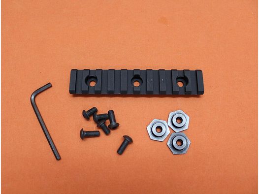 Midwest Industries AR-15: Picatinny Bolt On Handguard Rail 4" Midwest (MCTAR-03) Aluminum Black/ Picatinnyschiene