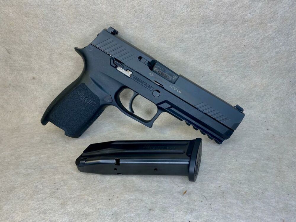 SigSauer P320 F, zdjęcie 1 z 2