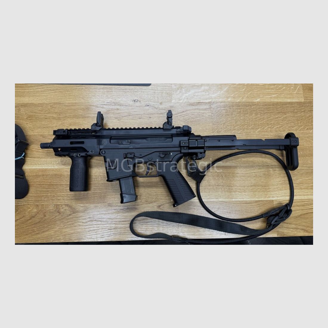 B&T AG SPC9 PDW G - halbautom. Pistole 9mmLuger Lower für Glock 9mm Magazine