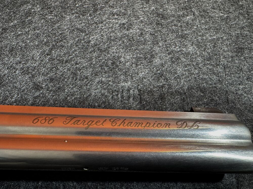Smith & Wesson 686-4 Target Champion De Luxe