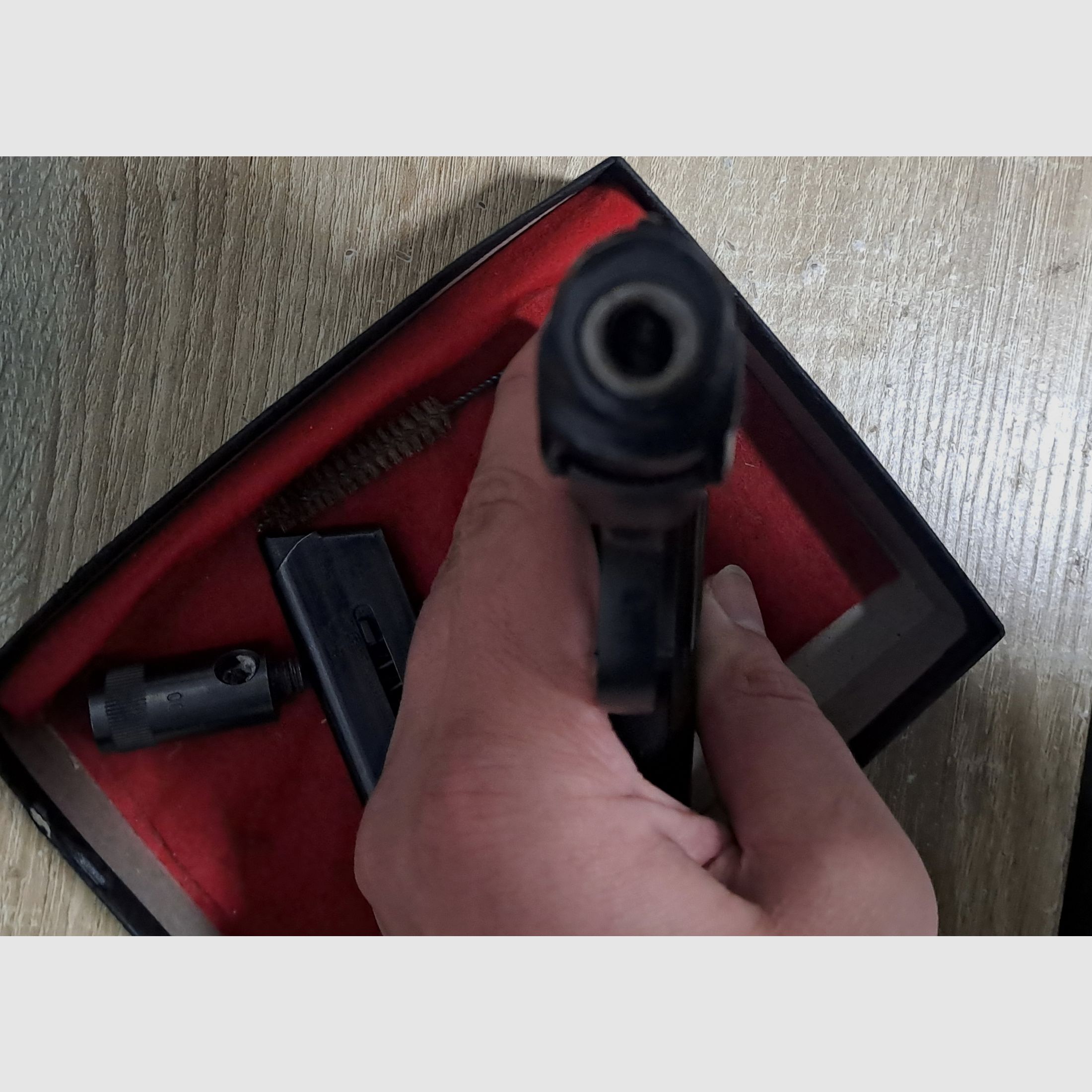 Luger Mod. 88 (Baugleich mit der RG 800) im Kal. 8 mm Knall/ PTB 414