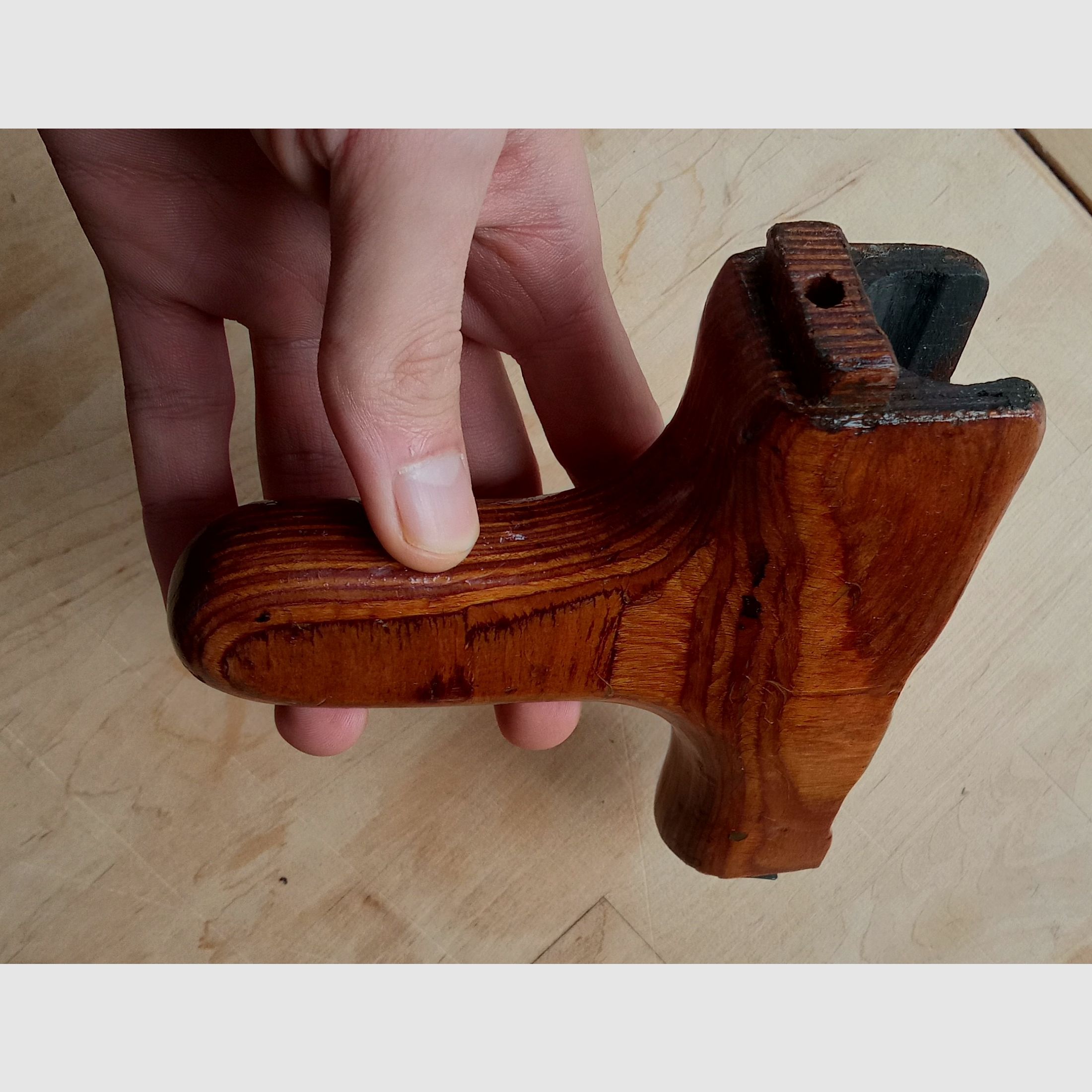 #1 Romanian AKMS lower handguard s.g. donkey-dick (Uluc) for underfolding stock laminated wood Romy Dong PM md.65