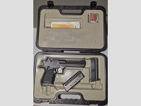 Magnum Research DESERT EAGLE .44 Magnum, 6" blued