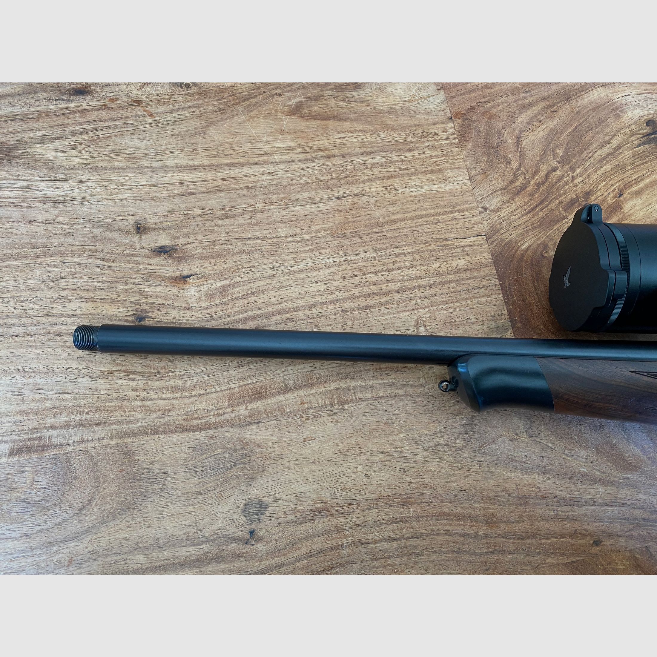 Blaser R8 Holz Standard mit Swarovski Z8i 2,3-18x56