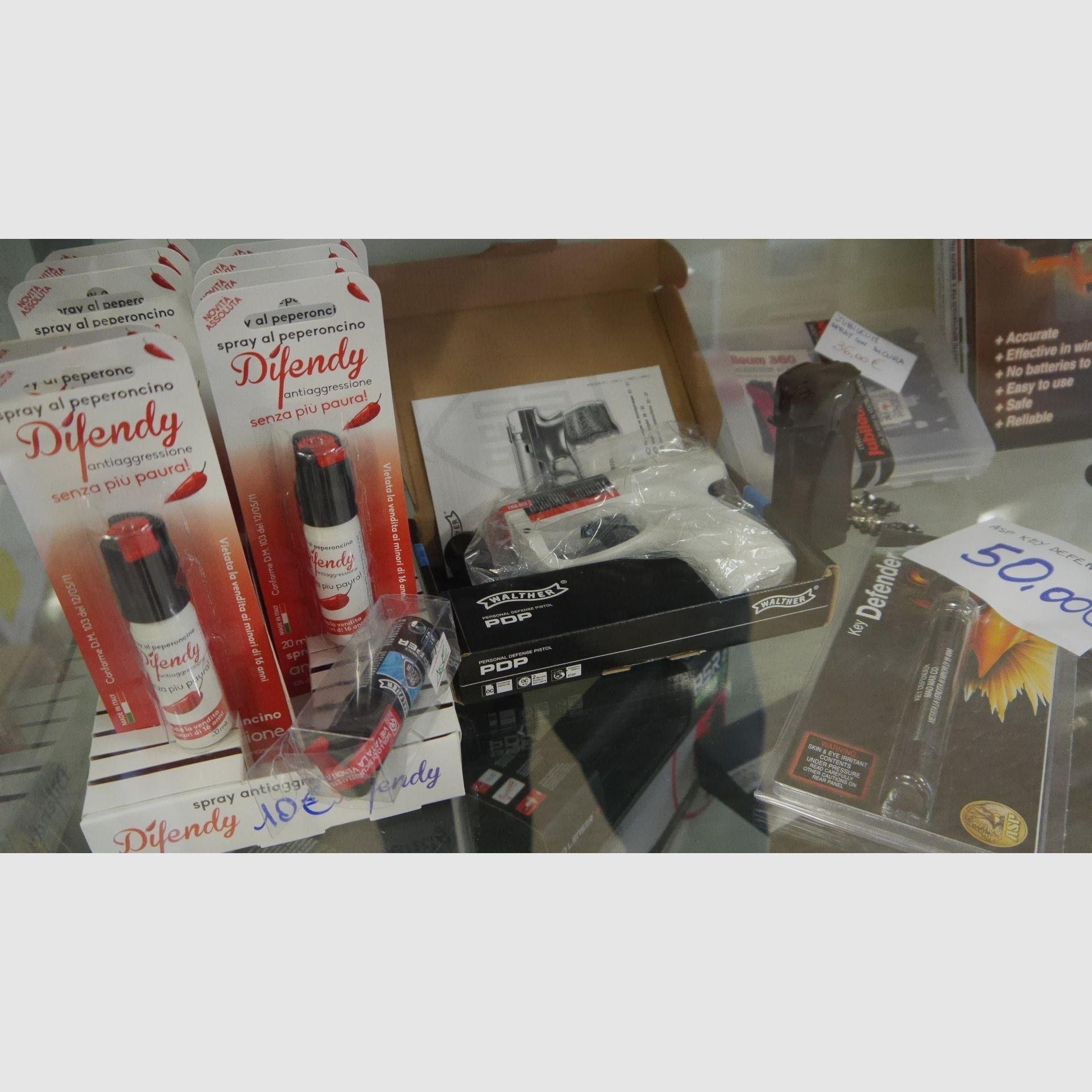 Spray antiaggressione al peperoncino, immagine 2 di 2