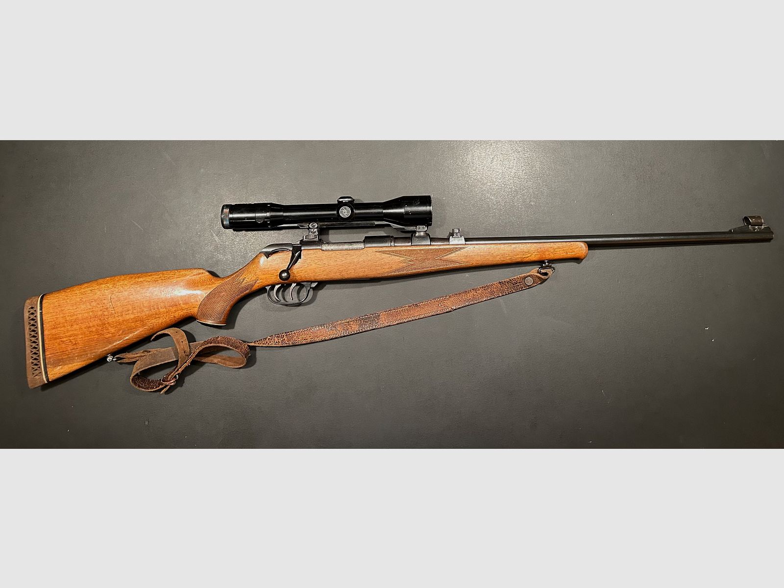 Repeater rifle .243 Win. Krico