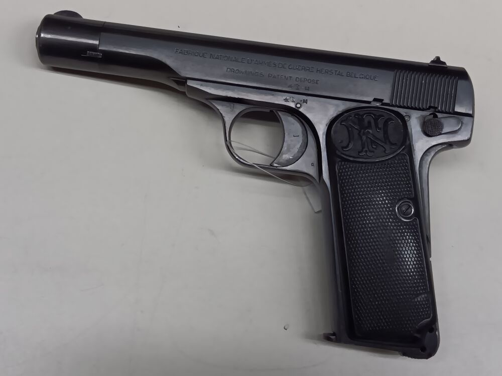 FN - Fabrique Nationale D`Armes De Guerre - Herstal - Belgique Mod. 1910/22 " Königin Wilhelmina "