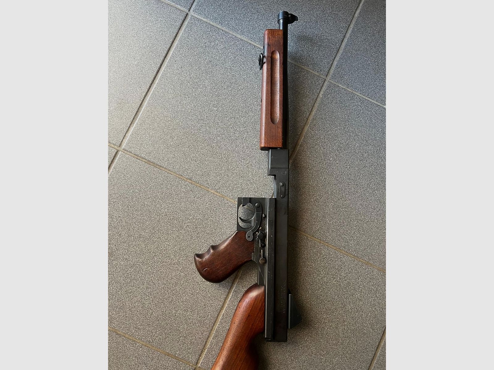 Halbautomatische Büchse -  1928A1 Thompson - .45Auto - ORIGINAL ,kein Lux Def Tec,