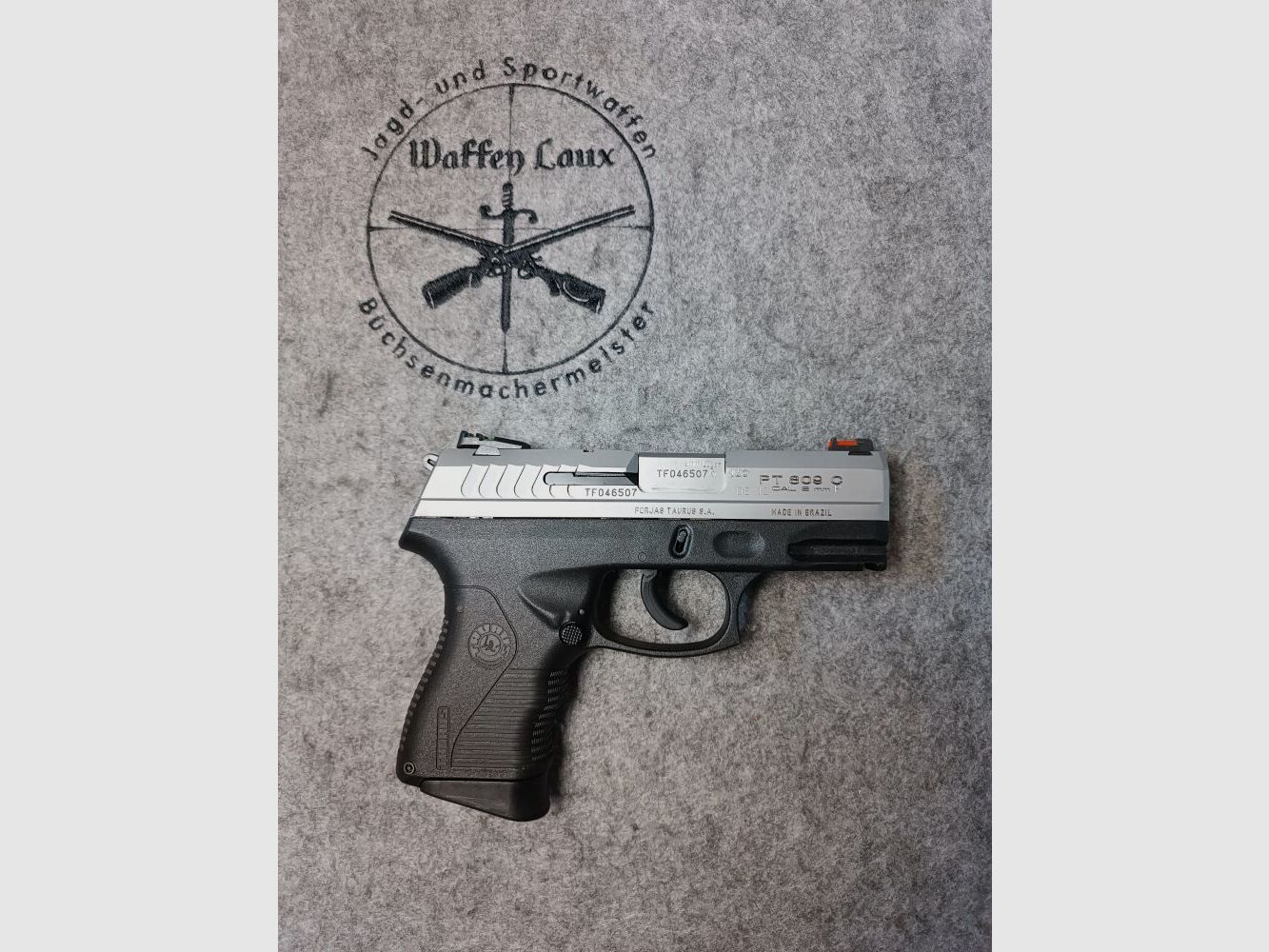 Taurus S.A. Brazil PT 809 C mit Koffer und Zubehör