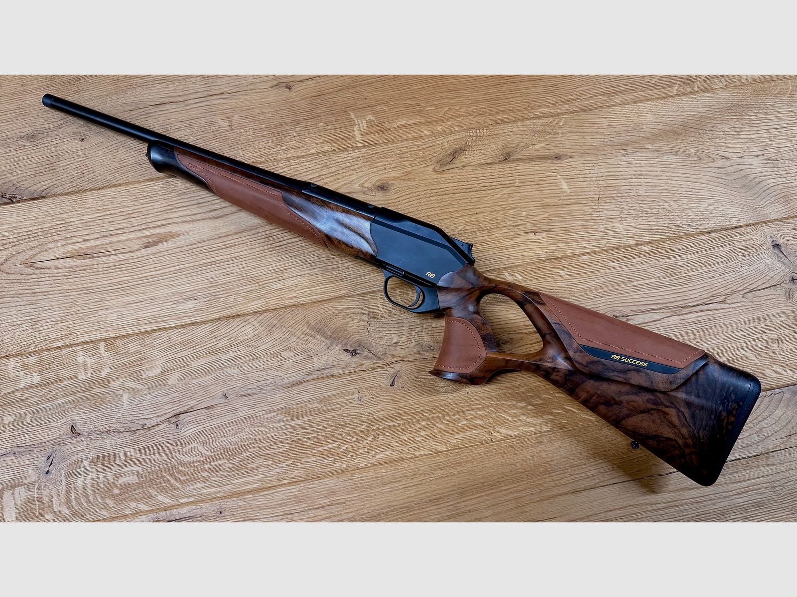 Blaser R8 Success / HK7 Super Finish matt / Chesterfield Leder / Stahlkugel gerändelt / Kaliber & Lauflänge nach Wahl / M15x1 Gewinde / ATEMBERAUBEND, Bild 4 von 11
